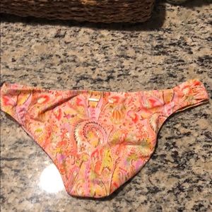 Victoria’s Secret bikini bottoms.